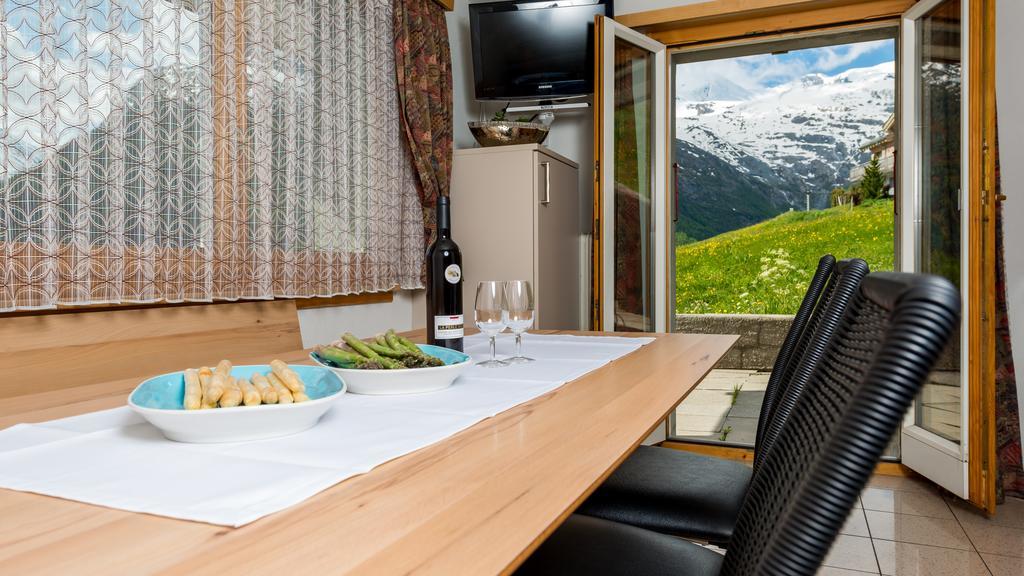Appartement Haus Belle-Vue à Saas Fee Chambre photo