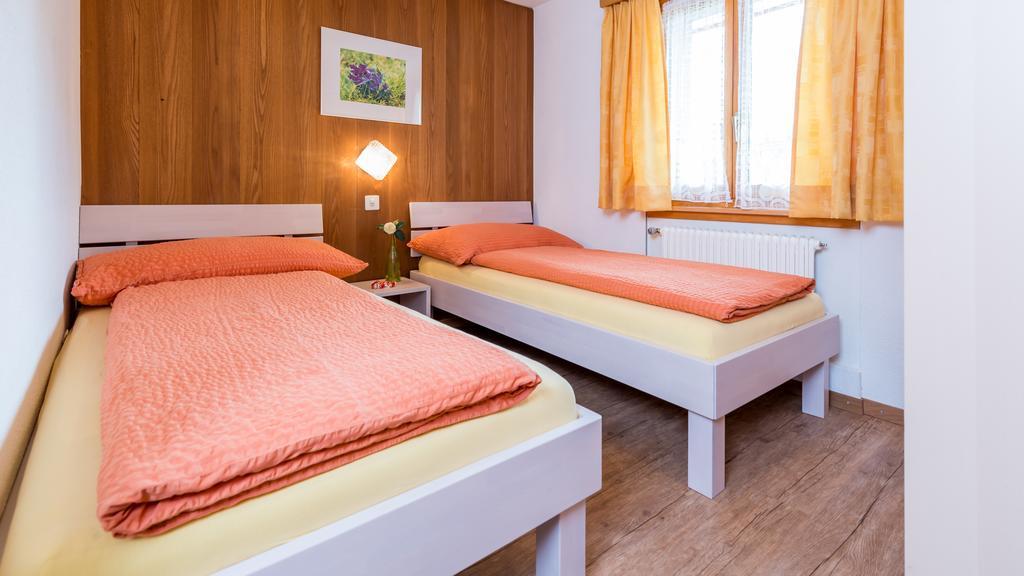 Appartement Haus Belle-Vue à Saas Fee Extérieur photo